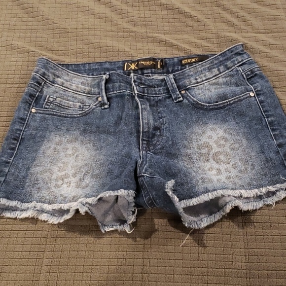 Kardashian Kollection Pants - Jean shorts